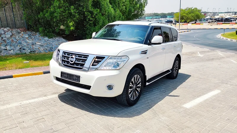 NISSAN PATROL 2014 GCC SPACE MODIFY LE PLATINUM SINGLE OWNER FULL OPTION PLATINUM VERY CLEAN CAR62930626361347113
