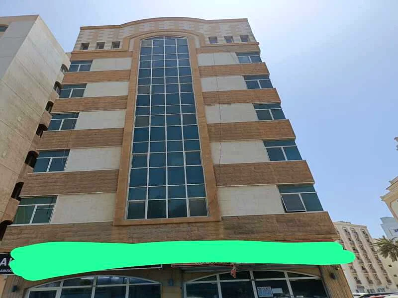 For sale, a ground floor building + 6 floors in the Al-Musalla area, a prime location on the street, area 2579 square feet63183719162114112