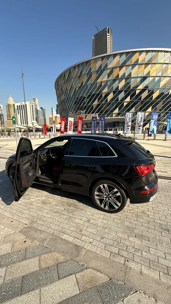 أودي أس كيو 5 سوداء رائعة63167090870913114