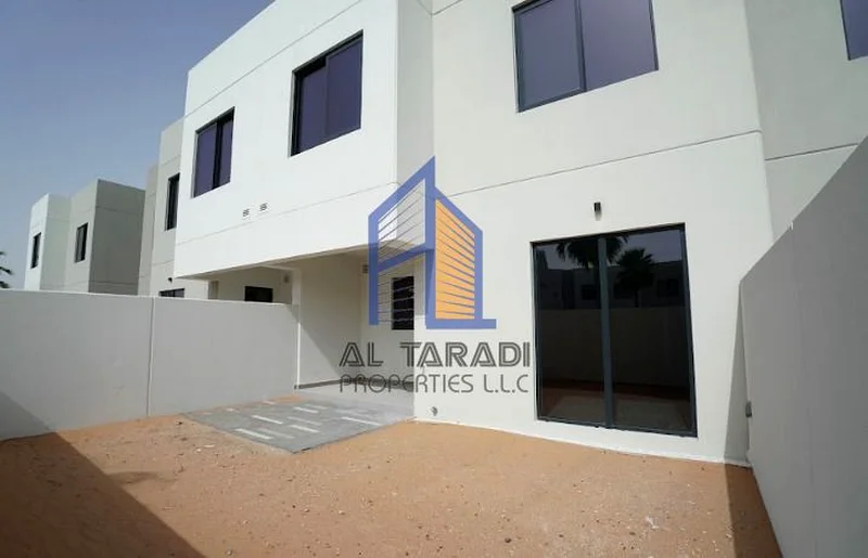 3 غرف نوم مذهلة + خادمة | مجتمع فاخر63152754551169111