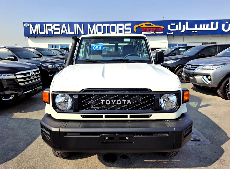 LC Hardtop 5 Door 4.2L 2025 White Diesel With Diff Lock (Export Only)63165691794433111