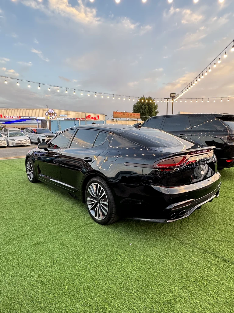 Kia Stinger full option63152289334401112