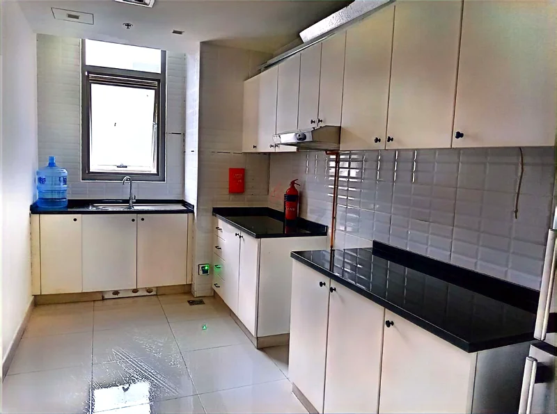 PROFESSIONAL ACCOMMODATION63169919881731112
