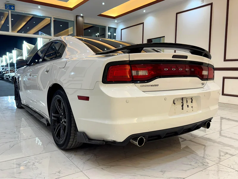 Dodge Charger R/T 5.7 – 2013 Clean carfix63153229061505114