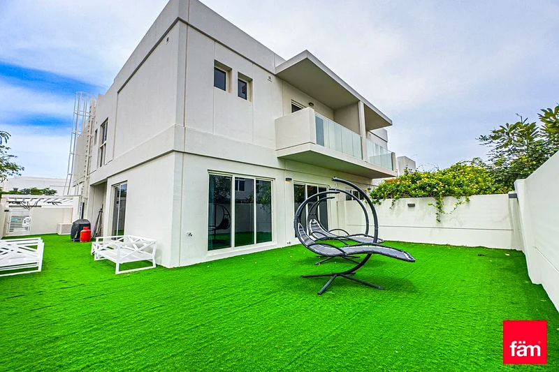 3 Bedroom l Prime Location l Near the Pool629376192231711115
