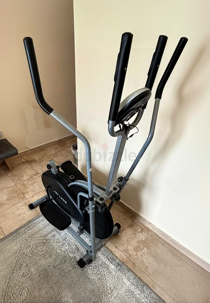 Get Fit with This Elliptical Machine - Sky Land!63241128081155111