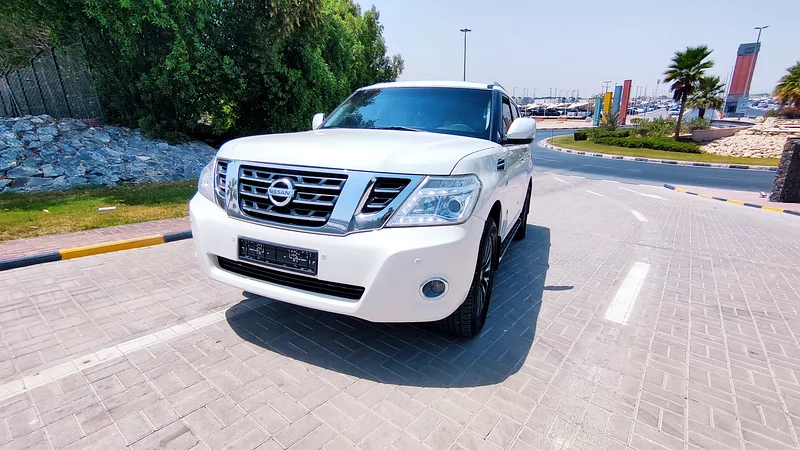 NISSAN PATROL 2014 GCC SPACE MODIFY LE PLATINUM SINGLE OWNER FULL OPTION PLATINUM VERY CLEAN CAR62930626361347111
