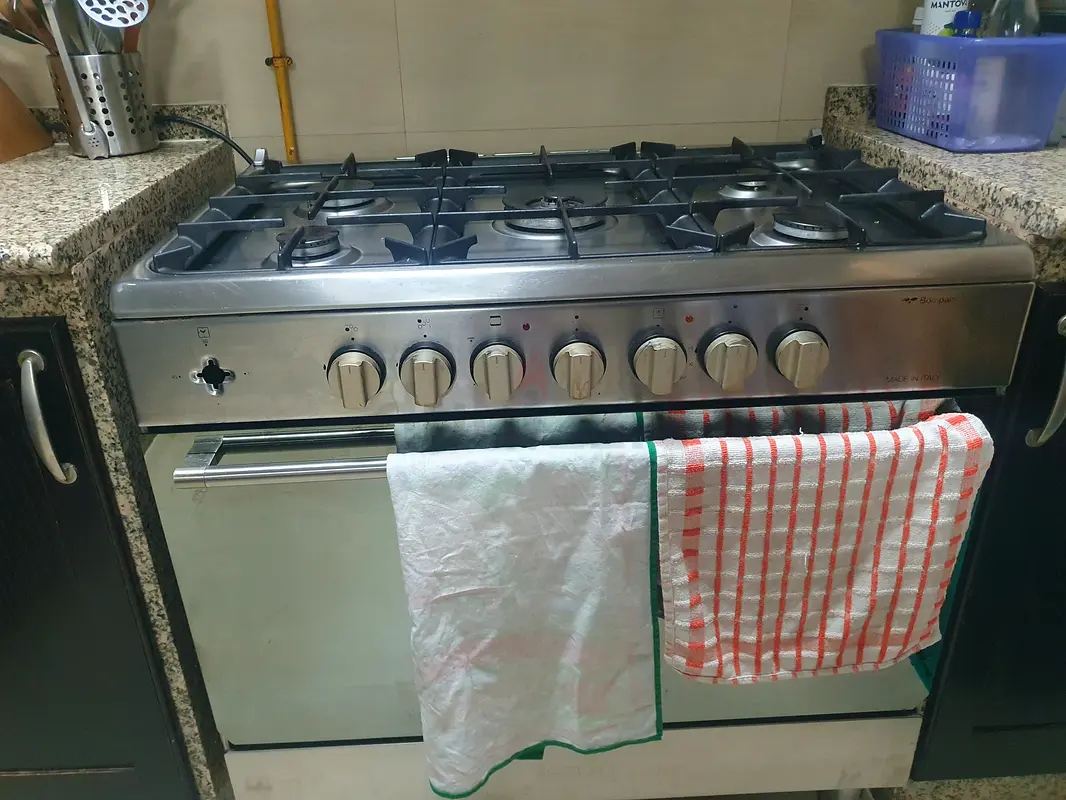 Bompani gas cooker
