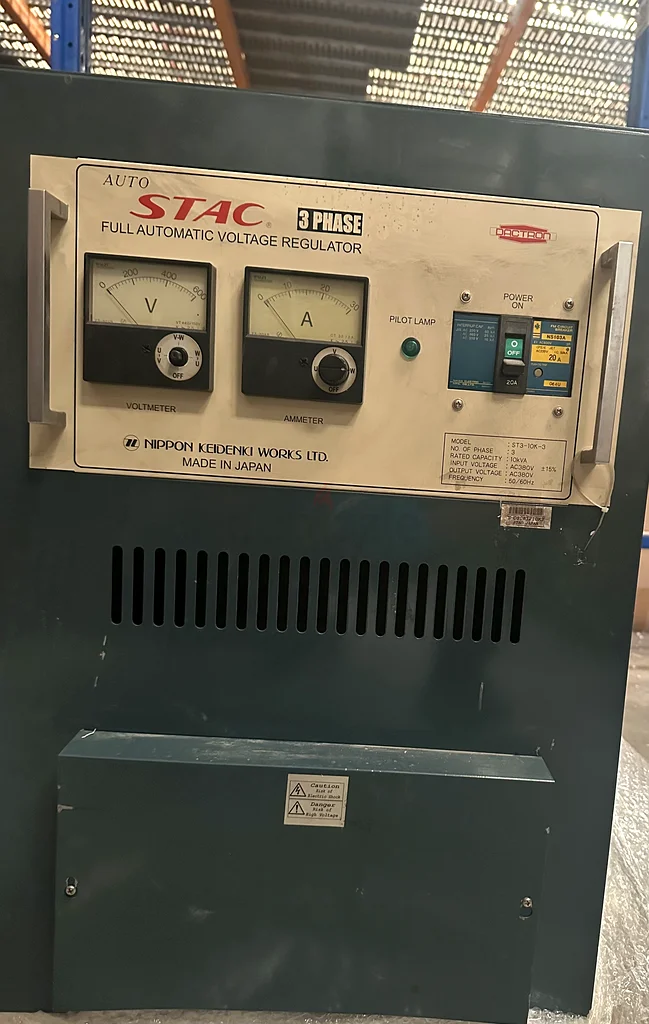 منظم جهد ثلاثي الطور AUTOSTAC632586593984011127