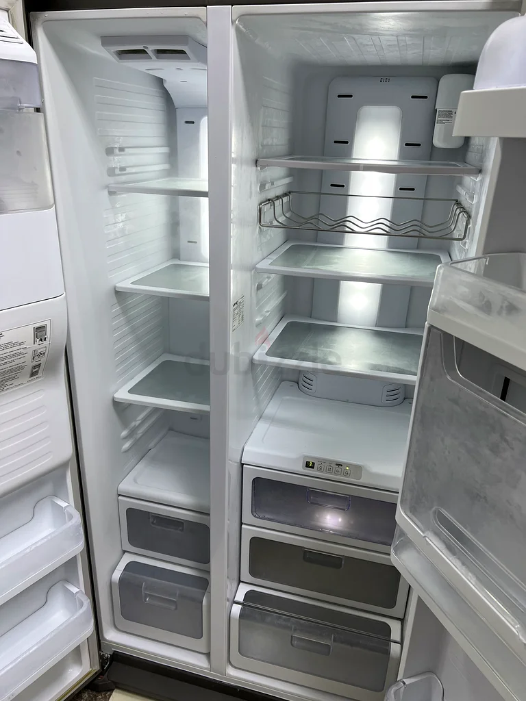 Samsung Side By Side Refrigerator With Water Dispenser Ice Maker63166182754818111