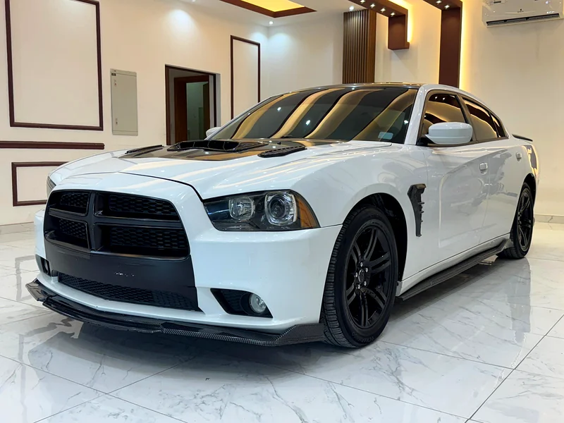 Dodge Charger R/T 5.7 – 2013 Clean carfix63153229061505111