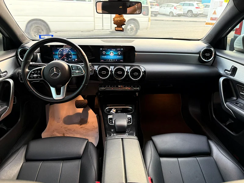 Mercedes A class 220in very good condition USA specs start and drive62863730480259113