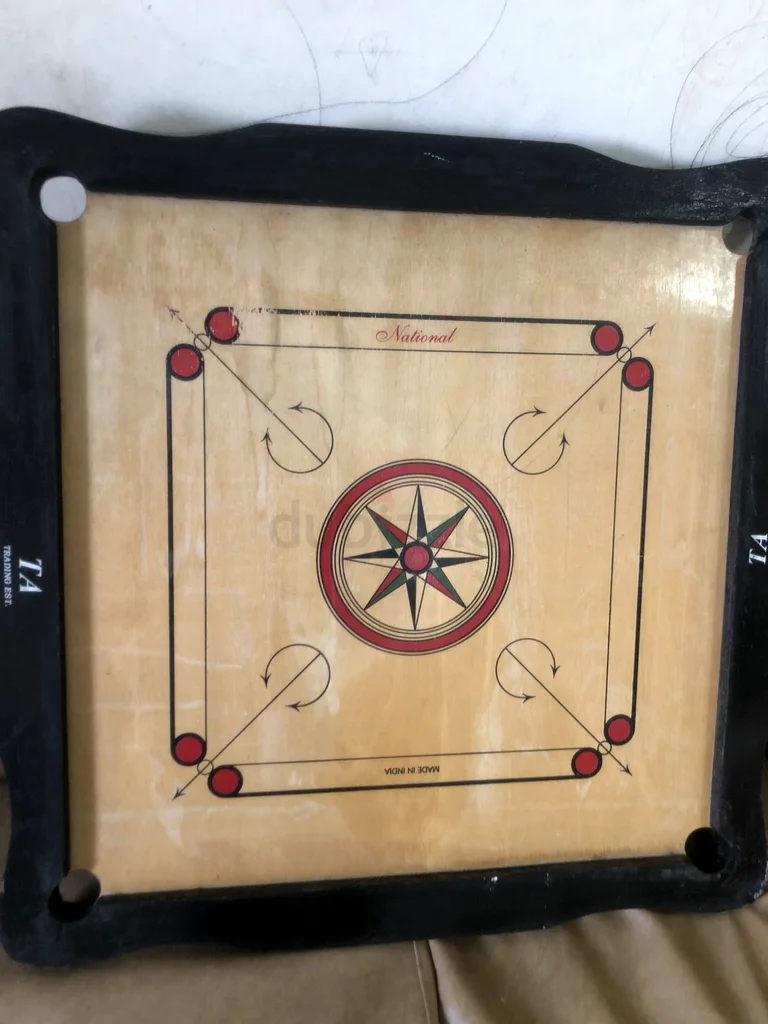 Carom board playing for kids game63247761534594111