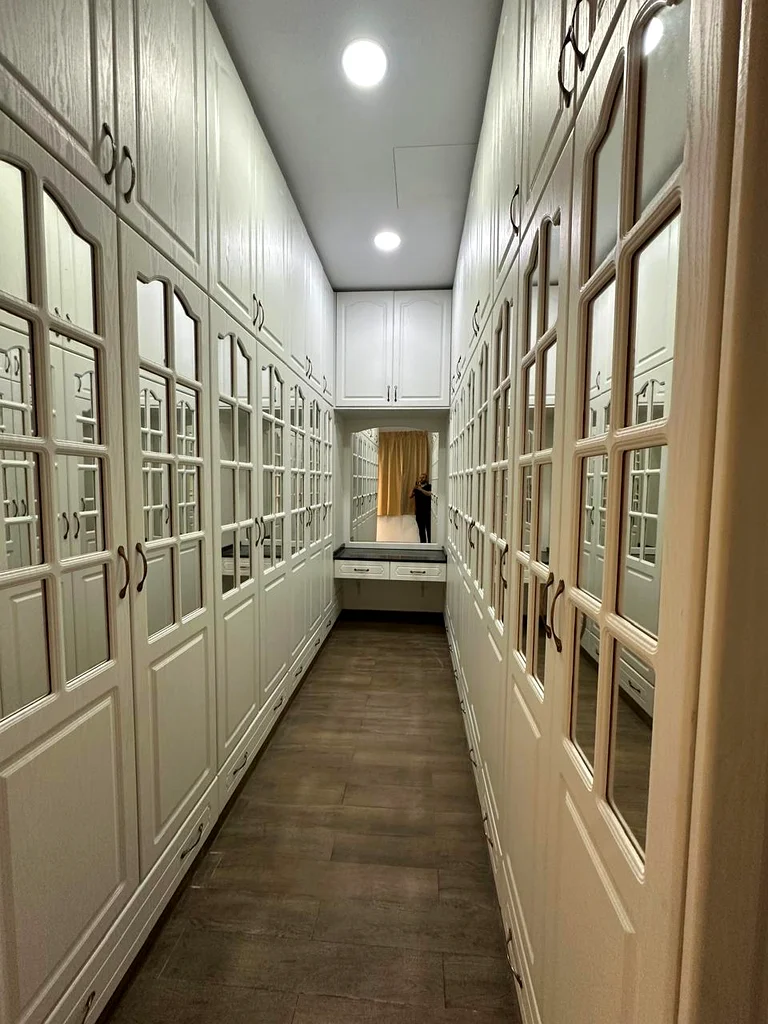 Luxury villa (7 bed room+2 living room +majlis+Garden+2 kitchen +maid room+store+parking62937619136130112