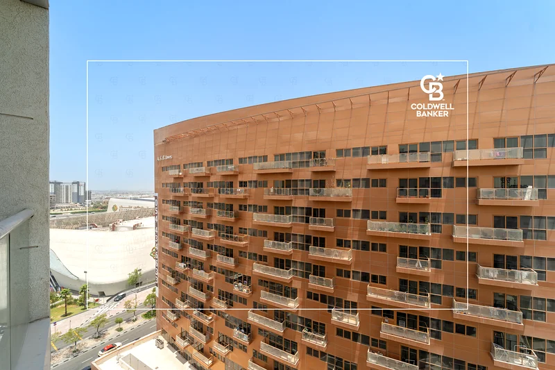 واسع | موقع متميز | عائد استثمار مرتفع63233596950273111