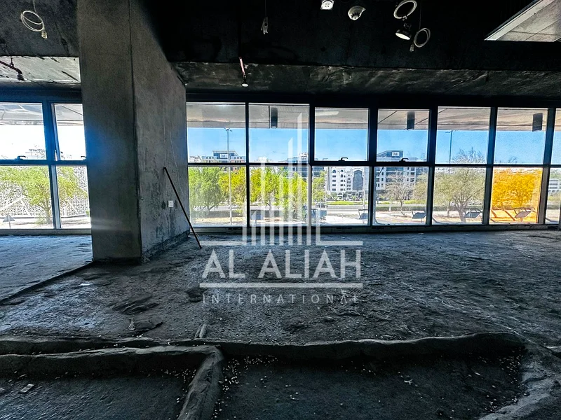 مكتب جديد واسع مع مطبخ629356732876821116