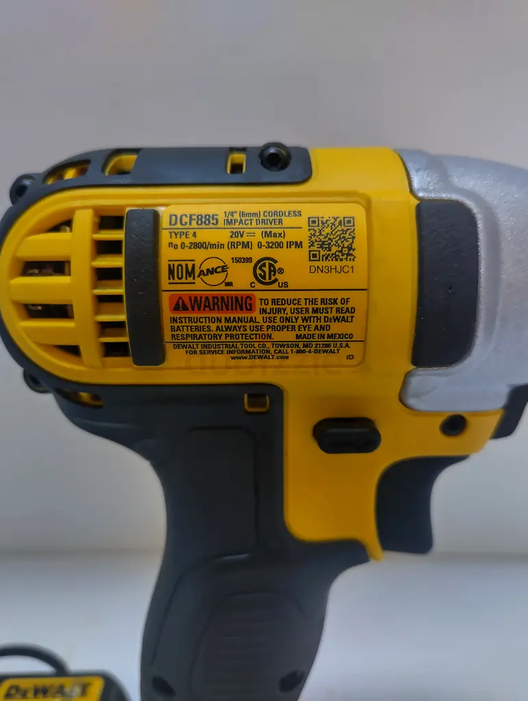 DeWalt impact driver 18.v63220824496641112