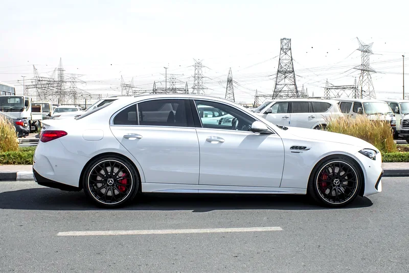 2024 - بنز C63s AMG - 6A GRADE - مثل الجديد تمامًا - فقط 7,000 كم63177100493057113