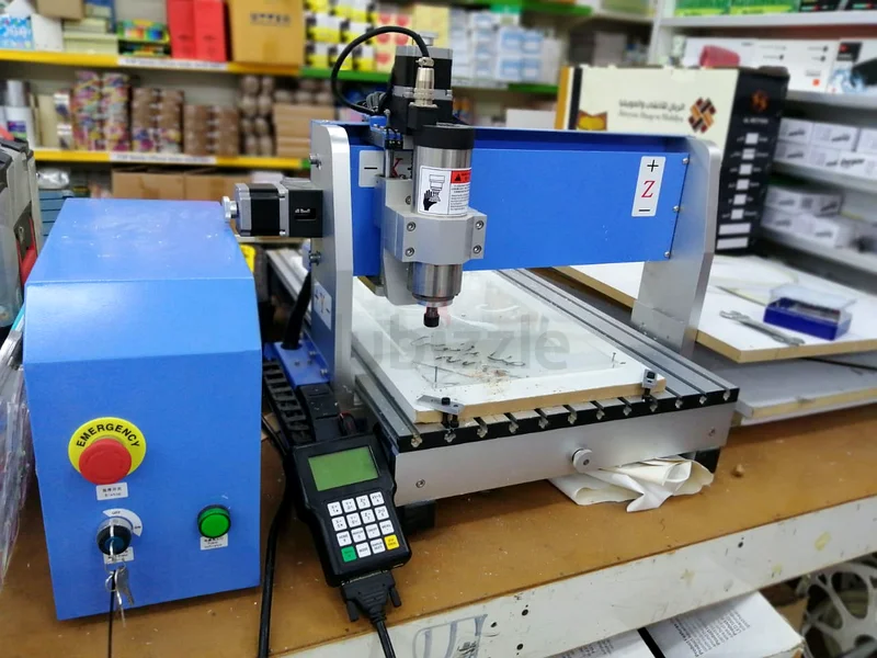 ماكينة طحن CNC متعددة الاستخدامات للهندسة الدقيقة63257108660611113