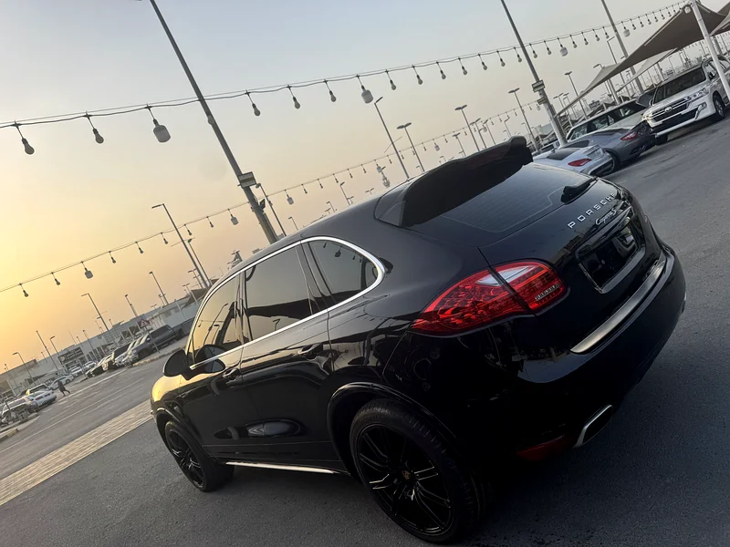 Porsche Cayenne63150947666434113