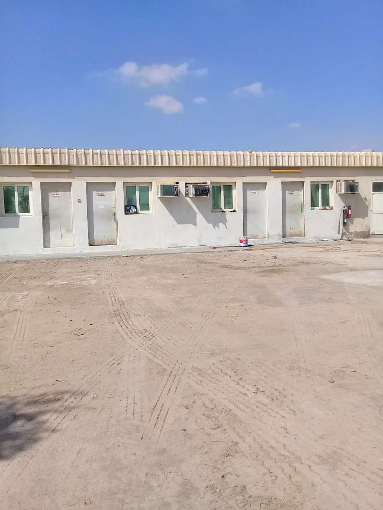 معسكر عمال شاغر بالكامل للبيع في السجة، الشارقة.63195059624706112