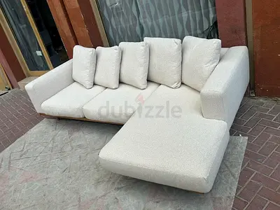 West Elm Stylish Contemporary L-Shaped Sofa - Perfect for Any Living Room!