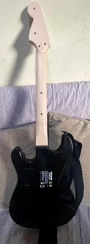 FENDER X-BOX DIGITAL GUITAR