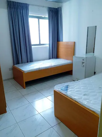 Partition Room with window Aspin tower financial center metro