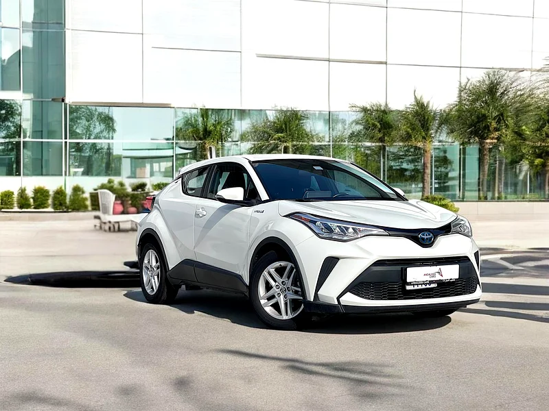 AED 1040 PM | TOYOTA C-HR GX 1.8 HYBRID | GCC | 0% DOWNPAYMENT |BUDGET FRIENDLY |WELL MAINTAINED63147208134529112