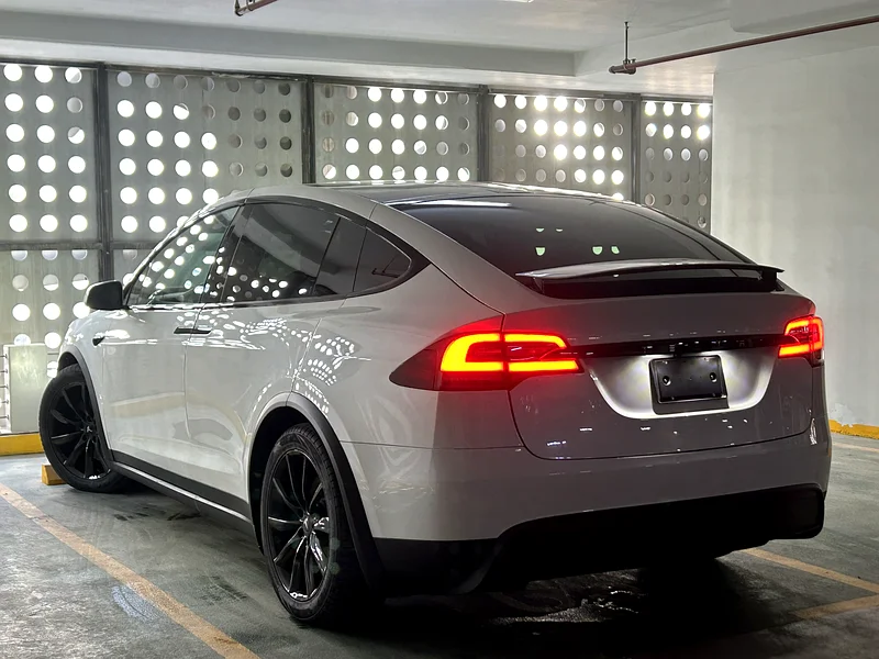 Tesla Model X | 2023 - Canadian Specs - Original Paint63134989225857113
