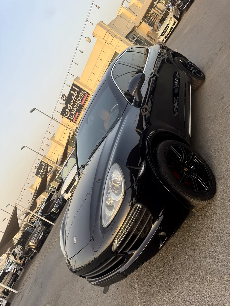 Porsche Cayenne63150947666434111