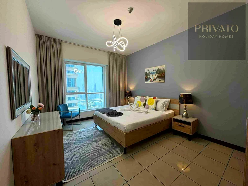 Bright and Spacious l Family SetUp Apartment with view of Palm Beach63817807217666113