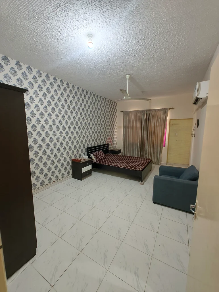 غرفة نوم رئيسية + شرفة في أبو شجرة – مطبخ مشترك غرفة الغسيل | 1,550 درهمًا إماراتيًا62935673799553111
