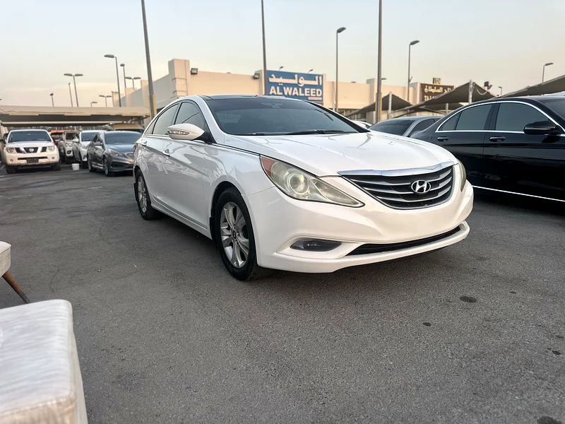 Hyundai Sonata 2013 model, panoramic roof, full option, fingerprint63150945872515114