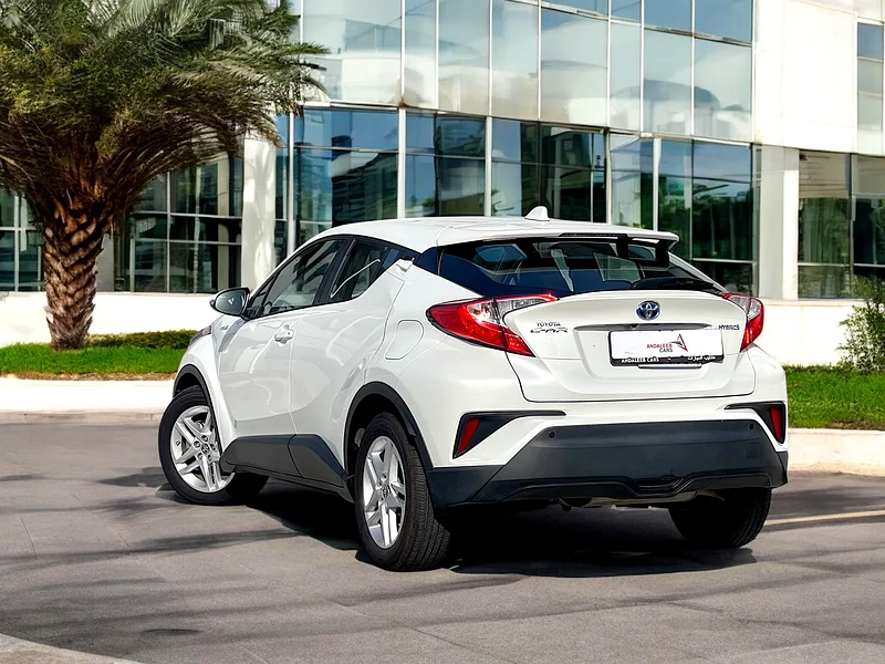 AED 1040 PM | TOYOTA C-HR GX 1.8 HYBRID | GCC | 0% DOWNPAYMENT |BUDGET FRIENDLY |WELL MAINTAINED63147208134529114