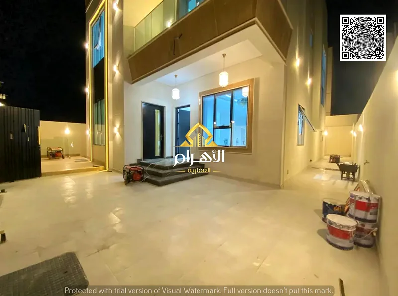 فيلا بسعر مخفض وبدون دفعة أولى، بالقرب من المسجد، إحدى الفيلات الفاخرة جداً في عجمان، بتصميم قصر، ديكور فاخر للغاية63903721862018111