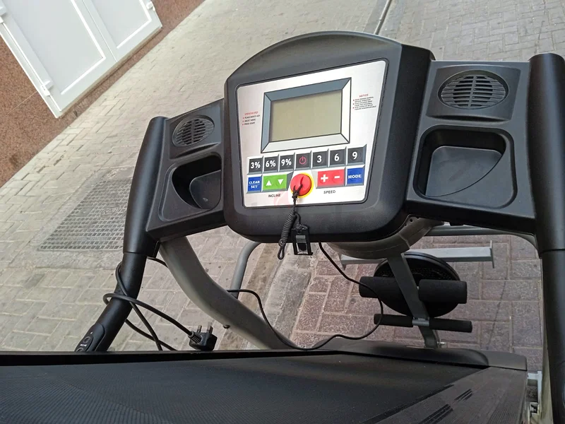 Skyland treadmill 3 in 163242691998210114