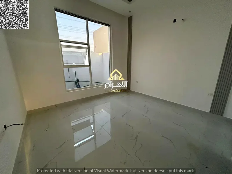 فيلا فاخرة للبيع مكونة من 5 غرف نوم رئيسية مع خزائن مدمجة63249747561859113