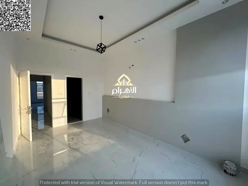 فيلا فاخرة للبيع مكونة من 5 غرف نوم رئيسية مع خزائن مدمجة63249747561859111