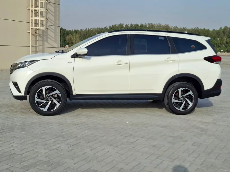 Toyota RUSH model 2020 full option63140191408258113