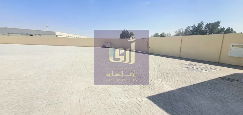 صفقة ساخنة لموقع صناعي ذي قوة عالية 10000 قدم مربع، طاقة 100 كيلو فولت، الإيجار فقط 120000 سنويًا مع مكاتب، نظيف ومنظم62933687391489114