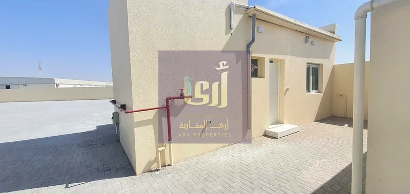 صفقة ساخنة لموقع صناعي ذي قوة عالية 10000 قدم مربع، طاقة 100 كيلو فولت، الإيجار فقط 120000 سنويًا مع مكاتب، نظيف ومنظم62933687391489113