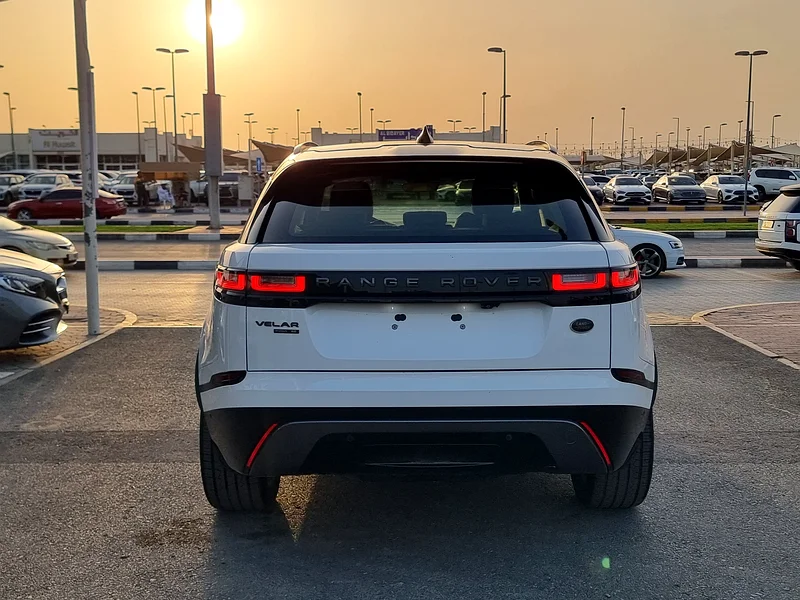 Land Rover Velar R-Dynamic B25063228276268930111