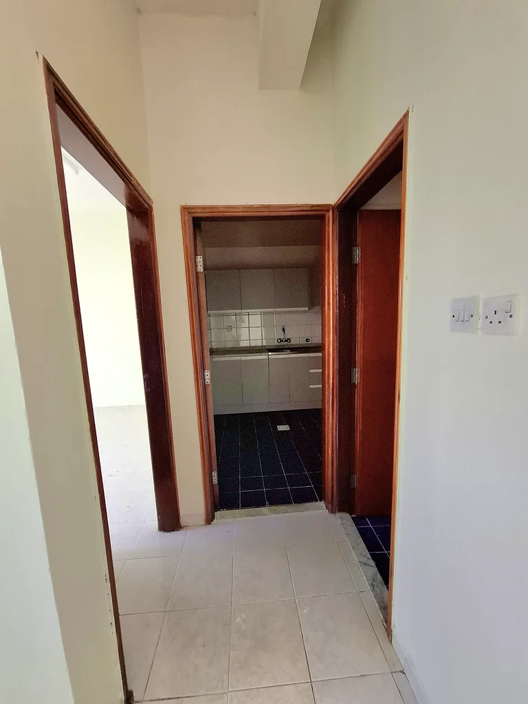 موقف سيارات مدفوع / سعر مجاني ورخيص للغاية / نظيف #شقة من غرفتين نوم للعوائل62935673703171117