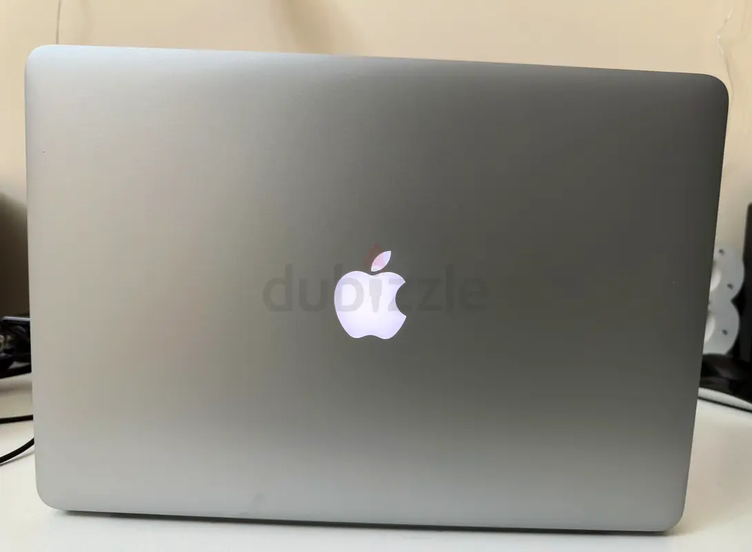Mac book pro  201463256077534978110