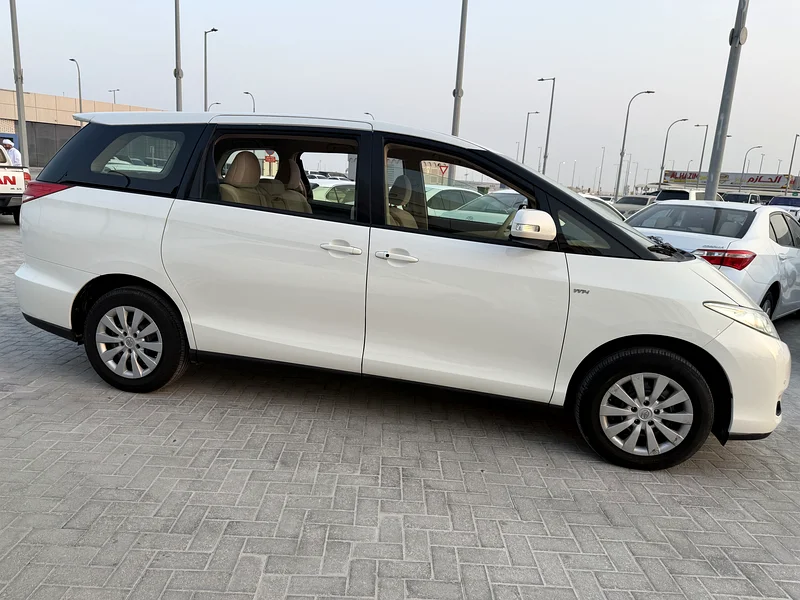 TOYOTA PREVIA S (( 2018 )) Gcc ..,63147207670275114