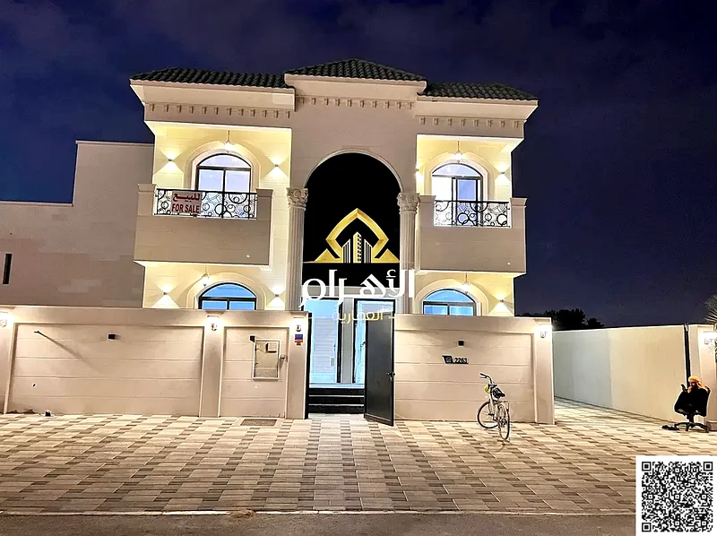 فيلا كلاسيكية فاخرة بتشطيبات شخصية للبيع، 5 غرف، مساحة كبيرة، السعر يشمل رسوم التسجيل ونقل الملكية، ضمان لمدة 25 سنة على الفيلا63903721873793110