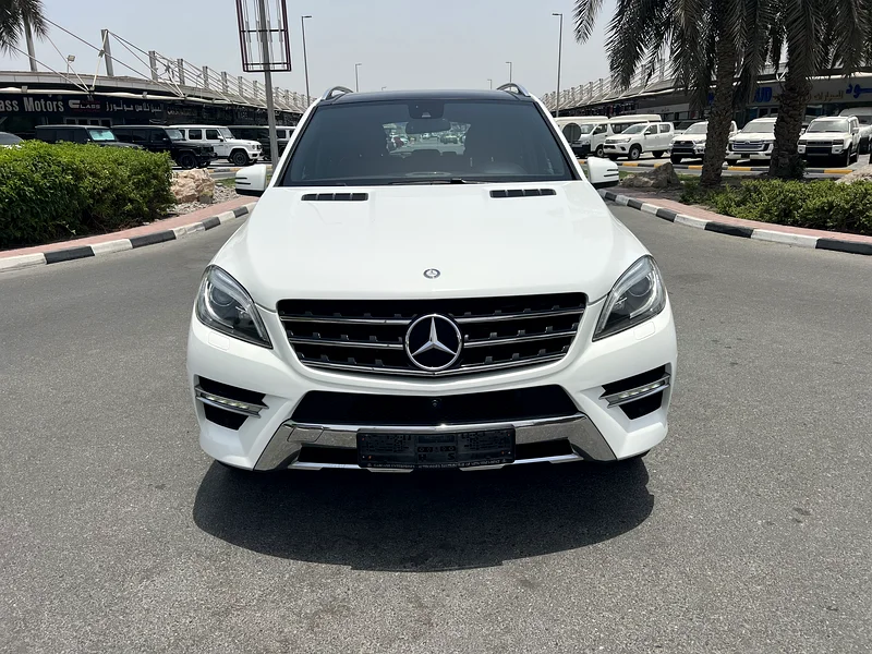 MERCEDES BENZ ML400 خيارت كاملة، سجل صيانة متوفر، مالك واحد فقط62863730892802112