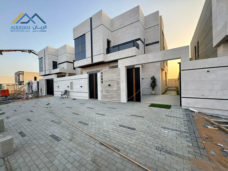 فيلا مميزة | تشمل رسوم التسجيل | مسبح | ملكية حرة لجميع الجنسيات | بدون رسوم خدمة.63903721990914111