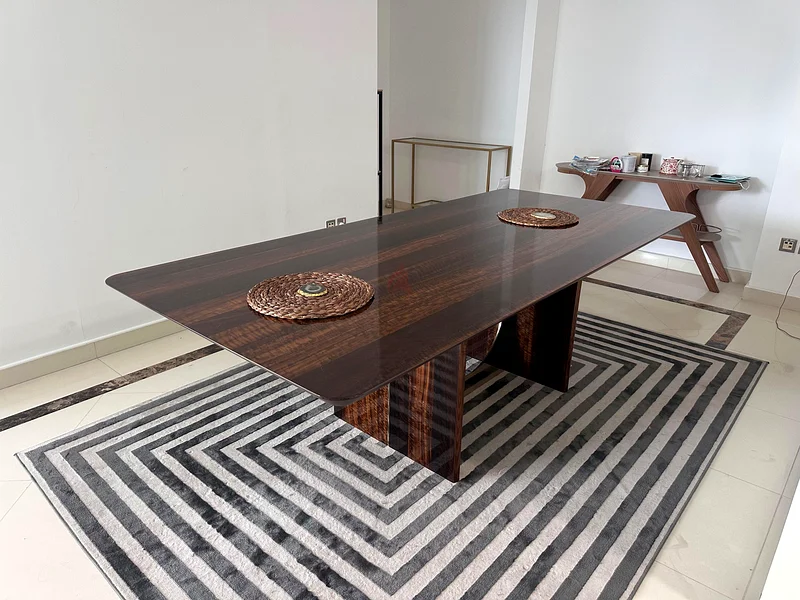 Al huzaifa Dining table with eight chairs63179389068163111